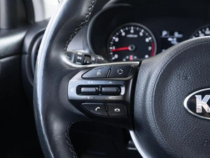 Седан Kia Rio 2019 года, 1690000 рублей, Волгоград