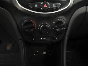 Хетчбэк Hyundai Solaris 2012 года, 799000 рублей, Ставрополь