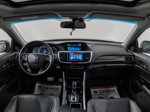 Седан Honda Accord 2017 года, 2100000 рублей, Красноярск