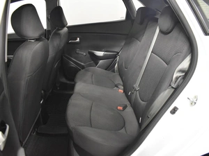 Хетчбэк Kia Rio 2016 года, 975200 рублей, Казань