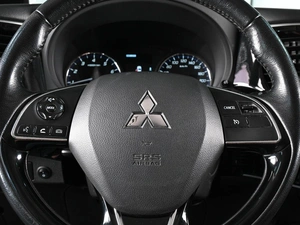 Внедорожник Mitsubishi Outlander 2017 года, 2029000 рублей, Ростов-на-Дону