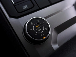 Внедорожник Volkswagen Touareg 2018 года, 5389000 рублей, Тюмень