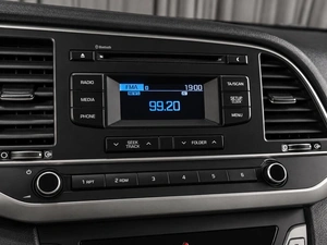 Седан Hyundai Elantra 2018 года, 1599000 рублей, Тюмень