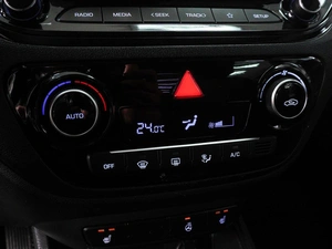 Седан Hyundai Solaris 2021 года, 1475000 рублей, Красный Пахарь