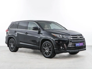 Внедорожник Toyota Highlander 2017 года, 3489050 рублей, Москва