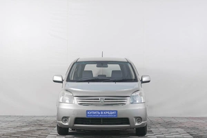 Минивэн Toyota Raum 2005 года, 549000 рублей, Кемерово