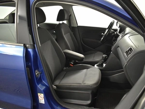 Седан Volkswagen Polo 2017 года, 963100 рублей, Казань