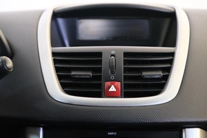 Хетчбэк Peugeot 207 2008 года, 419000 рублей, Омск