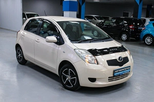 Хетчбэк Toyota Vitz 2006 года, 578000 рублей, Солонцы