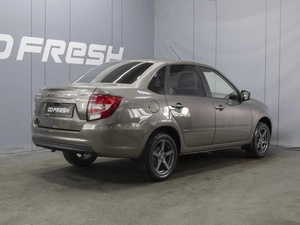 Седан ВАЗ (LADA) Granta 2024 года, 820000 рублей, Омск