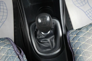 Седан Kia Rio 2011 года, 899000 рублей, Тюмень