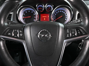 Хетчбэк Opel Astra 2012 года, 999000 рублей, Аксай