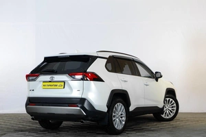 Внедорожник Toyota RAV4 2020 года, 4119000 рублей, Тюмень