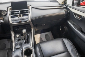 Внедорожник Lexus NX 2016 года, 2699000 рублей, Барнаул