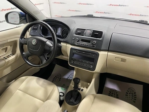 Универсал Skoda Fabia 2011 года, 695000 рублей, Красноярск
