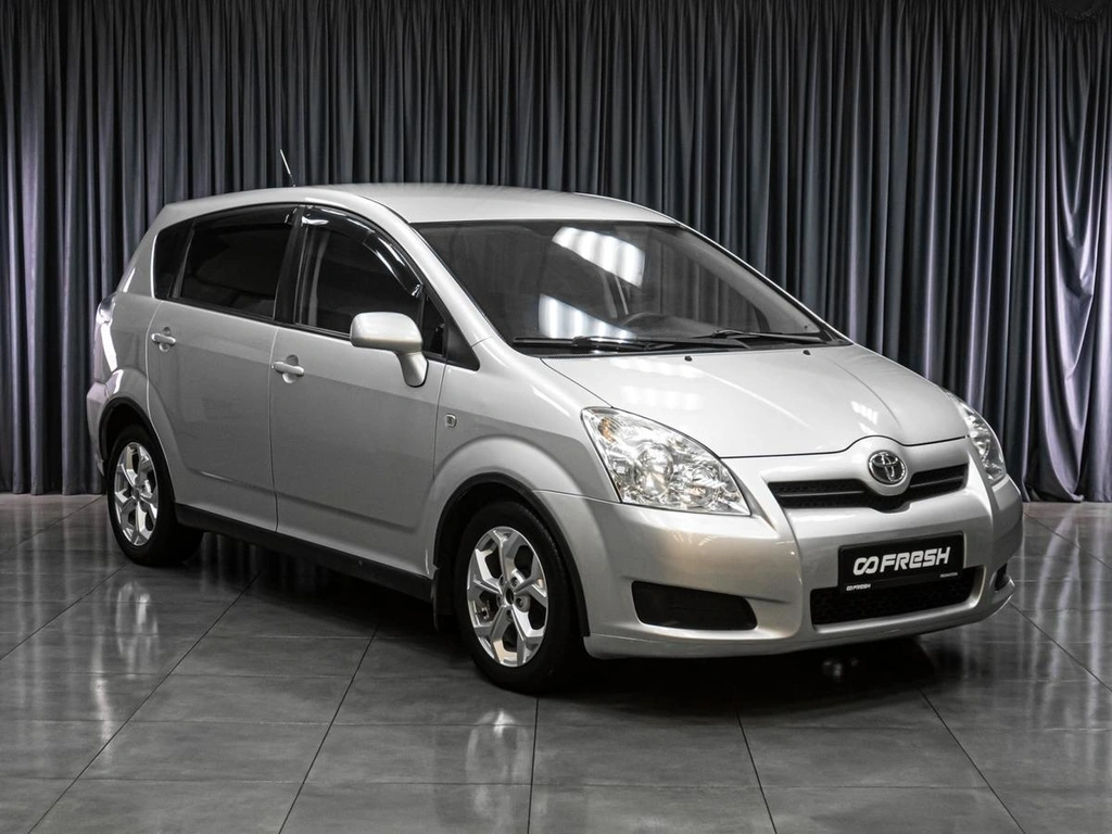 Минивэн Toyota Corolla Verso 2008 года, 899000 рублей, Тюмень