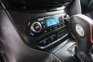 Хетчбэк Ford Focus 2012 года, 899000 рублей, Красноярск