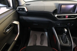 Внедорожник Toyota Raize 2019 года, 1599000 рублей, Омск