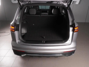Внедорожник Geely Xingyue L 2025 года, 3685000 рублей, Красный Пахарь