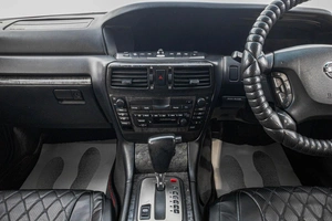 Седан Nissan Gloria 2002 года, 649000 рублей, Барнаул