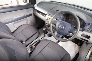 Хетчбэк Mazda Demio 2004 года, 449000 рублей, Томск