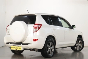 Внедорожник Toyota RAV4 2012 года, 1549000 рублей, Челябинск