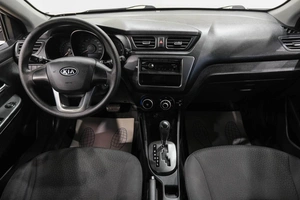 Хетчбэк Kia Rio 2012 года, 799000 рублей, Новокузнецк