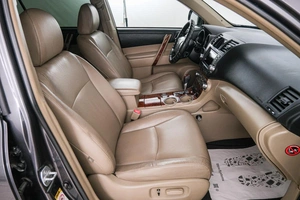 Внедорожник Toyota Highlander 2010 года, 2199000 рублей, Красноярск