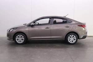 Седан Hyundai Solaris 2021 года, 1750000 рублей, Брянск