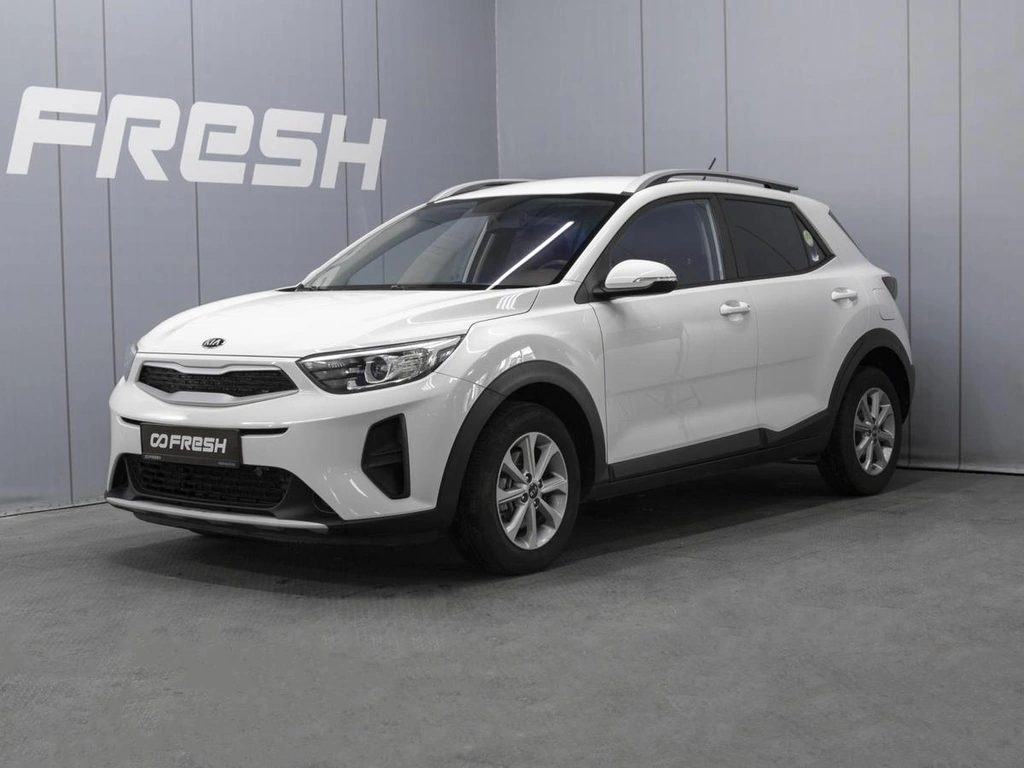 Внедорожник Kia Stonic 2020 года, 1850000 рублей, Омск