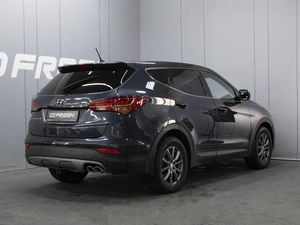 Внедорожник Hyundai Santa Fe 2012 года, 1800000 рублей, Омск