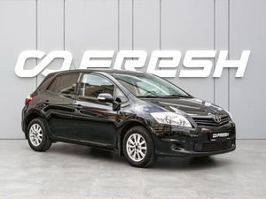 Хетчбэк Toyota Auris 2010 года, 690000 рублей, Краснодар