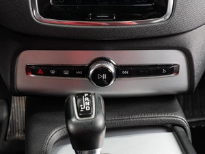 Внедорожник Volvo XC90 2017 года, 2719000 рублей, Тюмень
