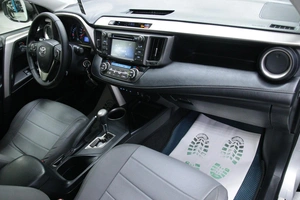 Внедорожник Toyota RAV4 2015 года, 2018000 рублей, Солонцы