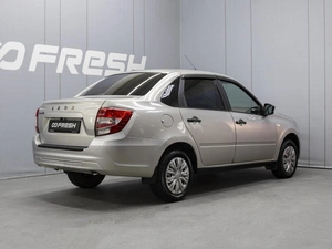 Седан ВАЗ (LADA) Granta 2021 года, 610000 рублей, Омск