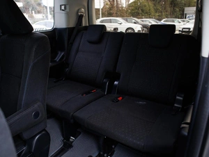 Минивэн Toyota Noah 2015 года, 1739000 рублей, Большой Сочи