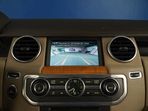 Внедорожник Land Rover Discovery 2013 года, 2153999 рублей, Москва
