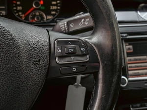 Седан Volkswagen Passat 2011 года, 1020000 рублей, Краснодар