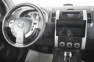 Внедорожник Nissan X-Trail 2010 года, 1299000 рублей, Кемерово