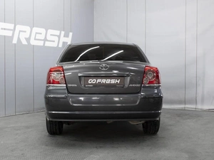 Седан Toyota Avensis 2008 года, 1060000 рублей, Омск
