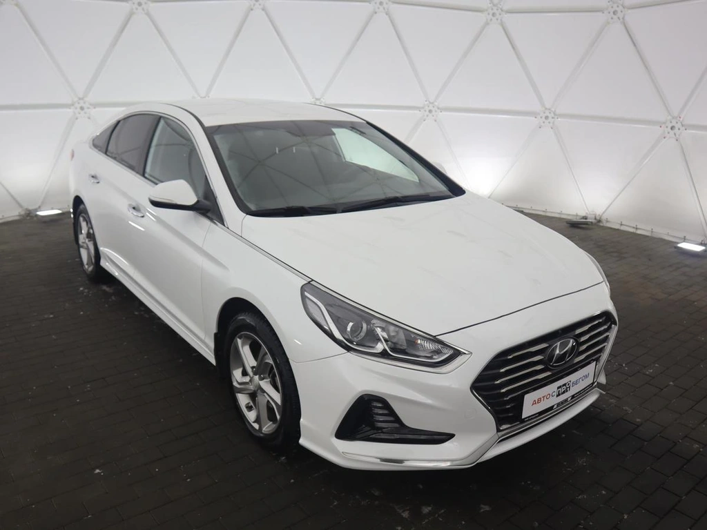 Седан Hyundai Sonata 2018 года, 1800000 рублей, Орёл
