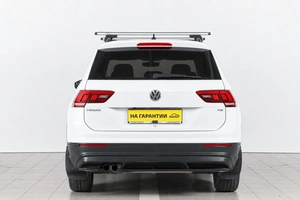 Внедорожник Volkswagen Tiguan 2017 года, 2089000 рублей, Челябинск
