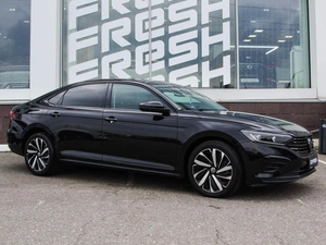 Седан Volkswagen Passat 2023 года, 3550000 рублей, Владимир