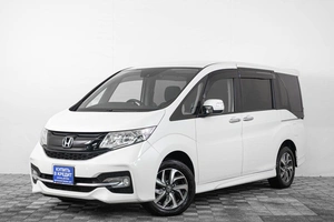Минивэн Honda Stepwgn Spada 2016 года, 1699000 рублей, Кемерово