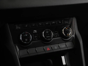 Внедорожник Skoda Karoq 2021 года, 2099000 рублей, Тюмень