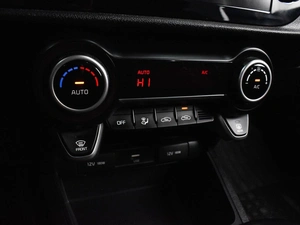 Седан Kia Rio 2021 года, 1698000 рублей, Воронеж