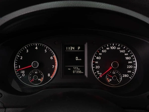 Седан Volkswagen Jetta 2013 года, 1259000 рублей, Тюмень
