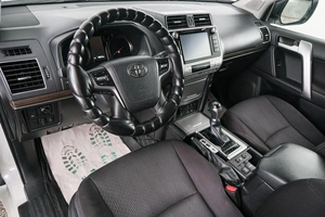 Внедорожник Toyota Land Cruiser Prado 2017 года, 6199000 рублей, Красноярск