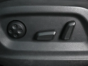 Внедорожник Volkswagen Tiguan 2010 года, 1239000 рублей, Ростов-на-Дону