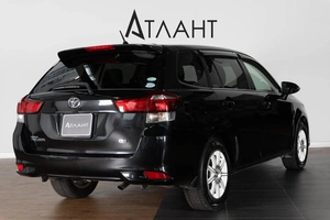 Универсал Toyota Corolla Fielder 2017 года, 1159000 рублей, Красноярск